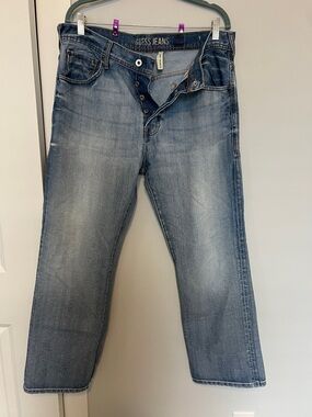 Guess Men's Straight Jeans in Light Blue Wash